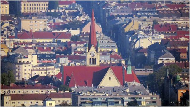 In Ottakring hat sich in den vergangenen 20 Jahren einiges getan. Die Alt-Ottakringer Kirche zeugt dennoch von Beständigkeit. | Foto: Poldi Lembcke