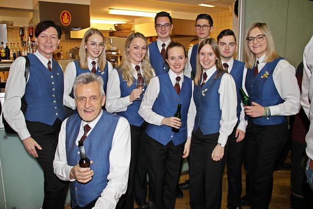 v.l: Irmgard Gahleitner, Wolfgang Doppelhammer, Jana Gahleitner, Judith Gahleitner, Simon Gahleitner, Magdalena Gahleitner, Felix Koblmüller, Tanja Gahleitner, Jan Hofer, Gudrun Lindorfer