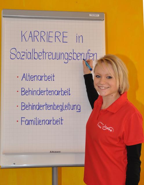 Am Tag der offnenen Tür in der Caritas-Schule können Interessierte sich über die verschiedenen Sozialbetreuungsberufe informieren.  | Foto: Caritas