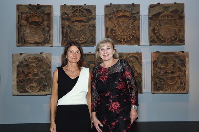 (v.l) Vize-Bgmin Uschi Schwarzl zusammen mit LRin Beate Palfrader | Foto: Land Tirol/Brookes