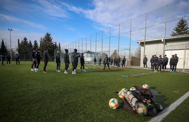 Trainingsauftakt der SV Ried.