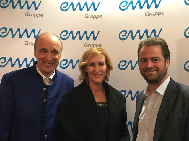 Freuten sich über den gelungenen Abend: Kapellmeister Wolfgang Homar, Schauspielerin Nicole Beutler und eww-Vorstand Florian Niedersüß.