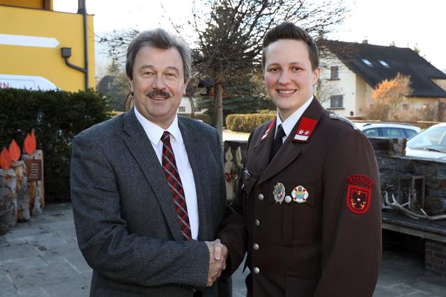 Bgm Johann Gastegger mit 2. KdtStv Stefanie Rotheneder