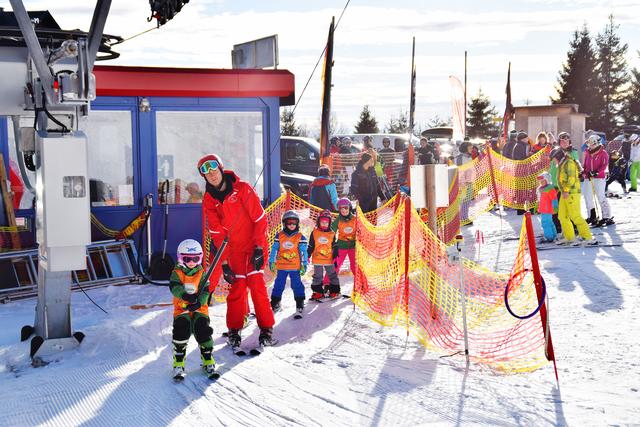 Die WOCHE war am Klippitztörl unterwegs und begleitete den Skilehrer Sandro Hauser bei einer Kurseinheit. | Foto: Koller