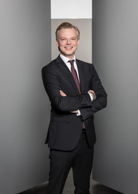 Der EX-Finanzchef der Casinos Austria Peter Sidlo pocht auf eine hohe Abfindung.