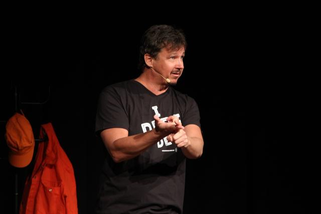 Kabarettist Markus Langer gastierte im Kult in Hof.