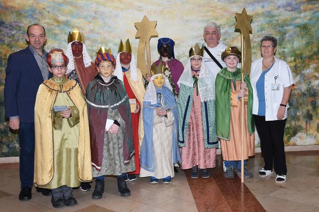 Reihe 1: Sebastian Ackerl, Alexander Fiedler, Mattias Giglinger, Viktoria Straßberger, Felix Kirnbauer, Sr. Beatrice (Pastoralassistentin)
Reihe 2: Mag. Franz Huber (Kaufmännischer Direktor) Florian Ferstl, Clemens Giglinger, Anna Giglinger, Franz Dietrich (Pflegeassistenz Chir. 2)