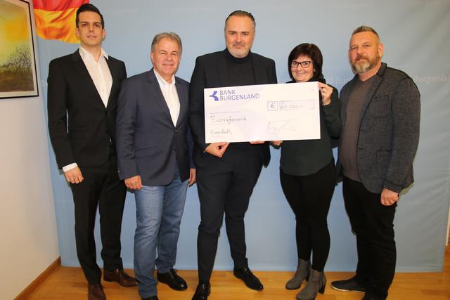 Bild: (v.l.n.r.) Mag. Dominik Schmid, Ing. Harald Neumayer, LH Mag. Hans-Peter Doskozil, Stadtrat Elisabeth Schüller, Vzbgmst. Gerhard Wein.