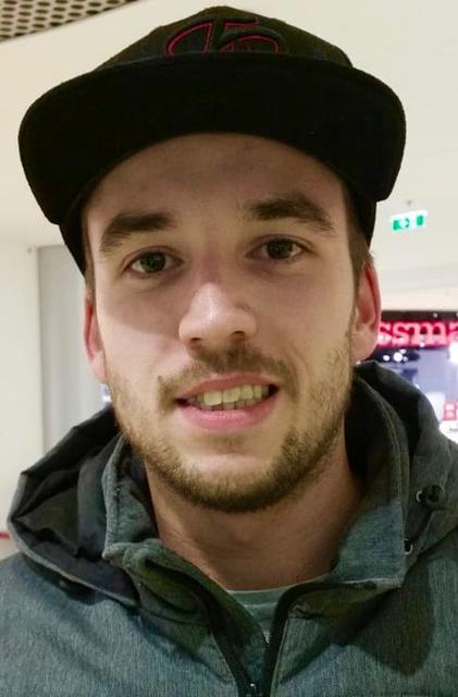 Tägliche Zeit draußen, Fußball und viel Obst essen lassen mich den Winter gut aushalten. Daniel Fürtler, Krems