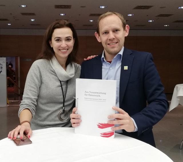 Grüne Neo-Ministerin für Verfassung, Reformen, Deregulierung und Justiz Alma Zadic und Georg Ecker