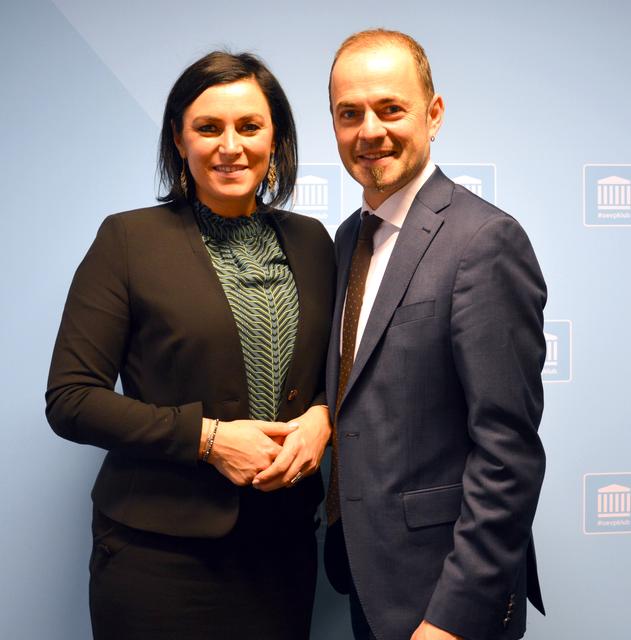 Bundesministerin Elisabeth Köstinger und NAbg Josef Hechenberger (beide VP).