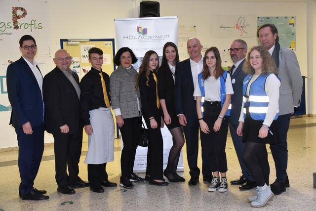 Zahlreiche Besucher - darunter auch einige Ehrengäste - schauten beim Tag der offenen Tür vorbei.