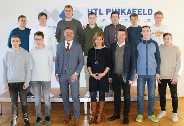 Rechtsanwalt Roland Heindl (3.v.re.vo) informierte über rechtlich interessante Themengebiete