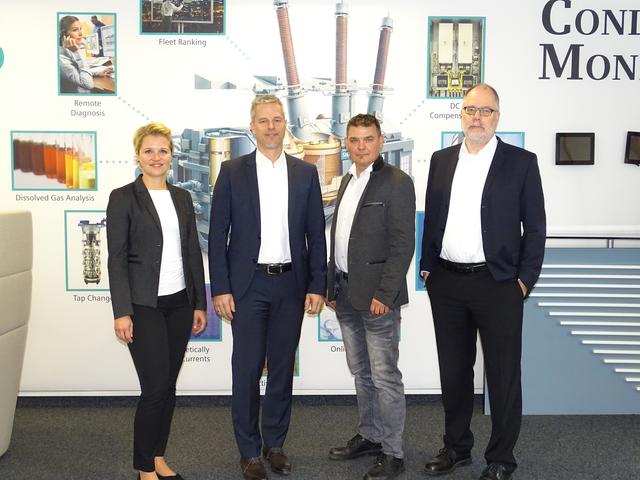 Die Führungskräfte der Siemens AG: Sabrina Manschek (Kaufmännische Leitung Verteiltransformatoren), Christian Ettl (Werksleiter Verteiltransformatoren), Johann Schwaiger (Leiter der Lehrlingsausbildung in Ö) und Stefan Pieper (Werksleiter Grroßtransformatoren).