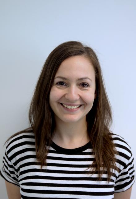 Julia Pazmandi forscht an molekularen Netzwerken.