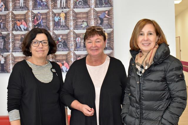 WerkRaum-Leiterin Brigitte Huter-Pomarolli und Ingrid Mair, Geschäftsführerin des Vereins Tafie führten LRin Gabriele Fischer durch die neuen Räumlichkeiten des WerkRaums in Vomp.