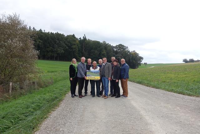 Gf.GR Gudrun Haas, LH-Stv. Stephan Pernkopf, Rainer Kaindl, Johann Heher, Andreas Pretz, Bgm. Hans-Jürgen Resel, Franz Wieseneder, Vbgm. Maria Gruber und Gf. GR Josef Motusz.