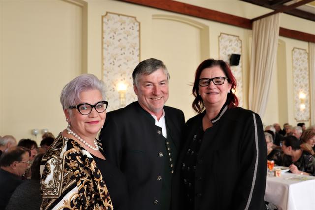 Sozialausschuss: Ausschussobfrau Almuth Huderz-Thümel (re) mit Konrad Mörth und Michaela Geiger | Foto: Edith Ertl