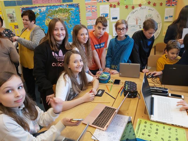 Am Tag der offenen Tür präsentierte sich die Mittelschule Stegersbach den Volksschülern aus der Umgebung. | Foto: Mittelschule Stegersbach