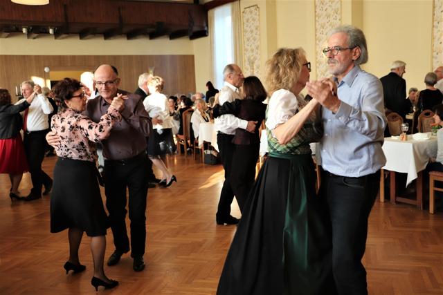 Die Kalsdorfer Senioren erwiesen sich beim Pensionistenball als flotte Tänzer. | Foto: Edith Ertl