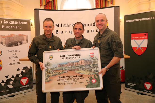 Am Freitag wurde auch der kommende Garnisonsball in der Martinkaserne angekündigt