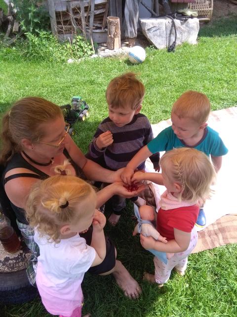 Der Sozialsprengel Kitzbühel, Aurach, Jochberg bietet eine Ausbildung zum Kinderbetreuer.