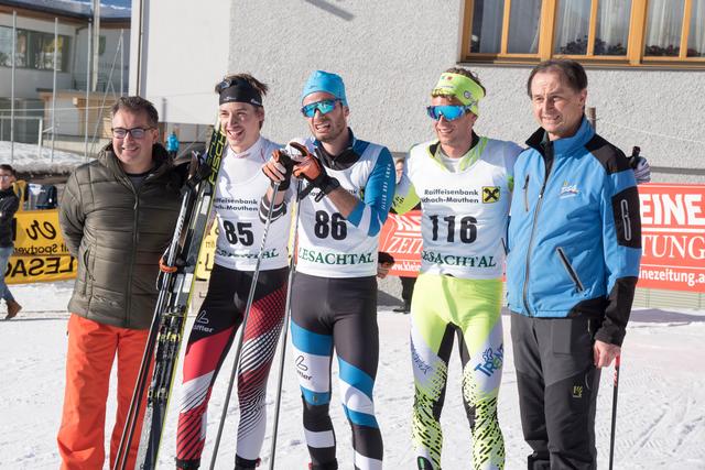 OK Chef Gerald Kubin (links) mit den Siegern Nils Kurz, Clemens Blasnig, Patrick Klettenhammer und Christoph Oberluggauer (DSG Lesachtal)