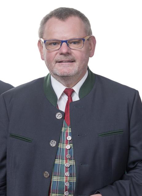 Hermann Wistrcil will in Ludweis ein modernes Gemeindezentrum errichten.