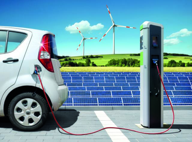 Klimawandel, Energiewende, Digitalisierung für Energie- & Nachhaltigkeit und regenerative Energien sowie dazugehörige Marktmechanismen – diese Themen stehen beim neuen Bachelorstudium an der FH Kufstein im Mittelpunkt.