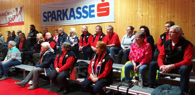 Die mitgereisten Fans aus Mauthausen.