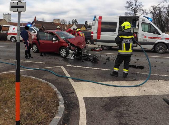 Verkehrsunfall bei Harmannsdorf.
