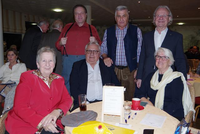 von links 2. Reihe: R. Hohenegger, H. Schebesta, Bgm. F. Pennauer, vorne links: C. Fehrer, vorne rechts: H. Emperer