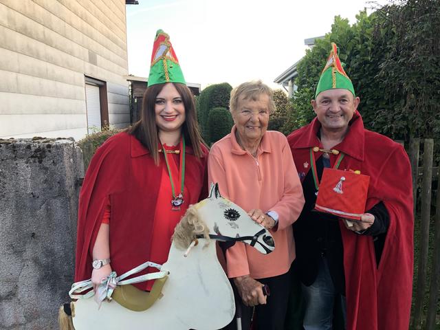 Kanzlerin Anna Wippl, Helga Rossiwall, Vizekanzler Klaus Holzinger (v.l.).