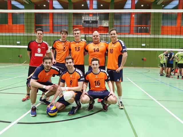 Die Volleys sind weiterhin heiß auf Platz eins.
