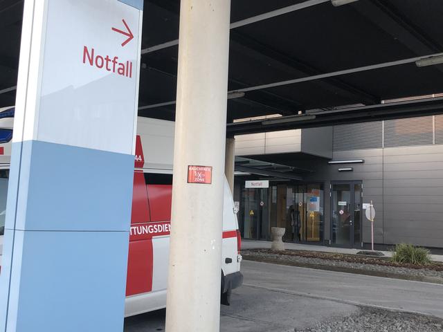 Eine Fußgängerin wurde auf der Rosentaler Straße von einem Auto erfasst.