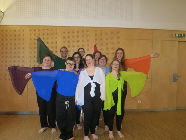 Die Tanzgruppe aus der Werkstätte Grein tritt in der neuen Special Olympics Sportart Tanzen an.