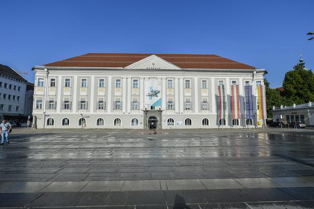 Im Rathaus tagte der Stadtsenat ... | Foto: StadtPresse/Helge Bauer