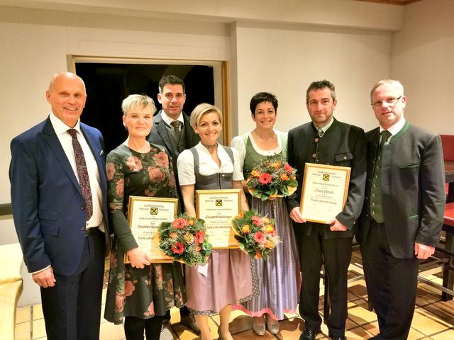 Dir. Georg Wintersteller, Dorothea Reschreiter, Hannes und Elisabeth Wallinger, Petra und Franz Pendl und Blasius Reschreiter. (V.l.)