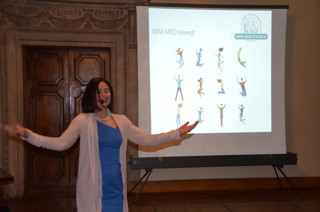 Jedem Vortrag geht ein "Mini Med bewegt" voraus
