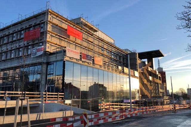 Die neue Volksschule „am Spar“ in der Breitenfurterstraße 235 freut sich auf zukünftige Schüler.