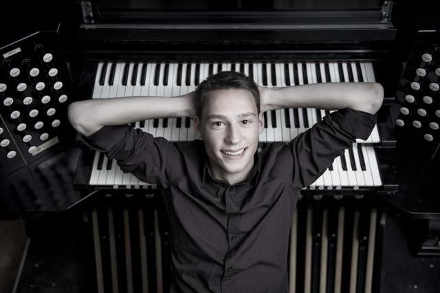 Der 23-jährige Gaishorner begeistert mit Orgelsound.