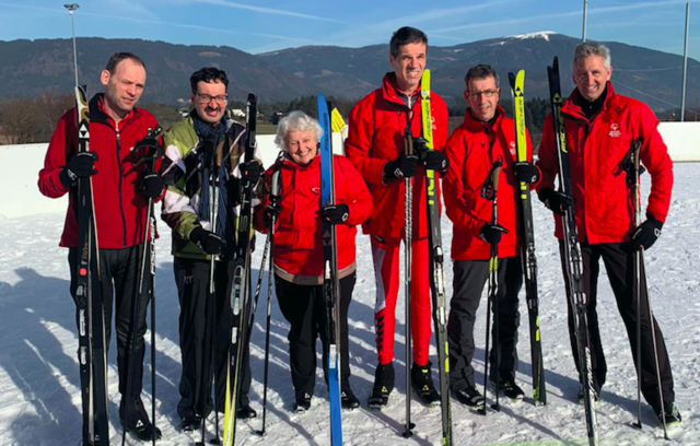 Die Langlauf-Truppe Franziskus Schantl, Christian Hafner, Albine Arko, Hans Hopfgartner, Bernd Egger mit Trainer Arnold Struggl. | Foto: Herzschlag/Birgit Kainer