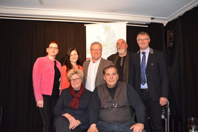 Erika Schuster, Robert Wimmer (vorne, v.l.); Natascha Berghammer, Gunilla Plank, Heinrich Schellhorn, Fritz Messner, Georg Gappmayer (hinten, v.l.)