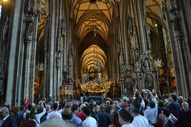 Der Wiener Stephansdom bleibt ein Touristenhotspot. Die Zahl der Gläubigen geht in Österreich allerdings zurück.