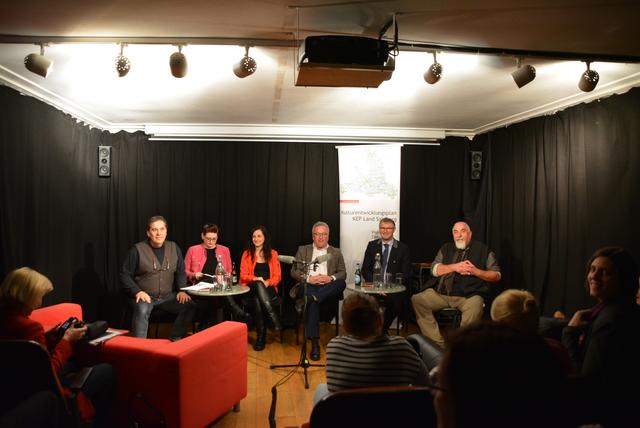Das Podium: Robert Wimmer, Natascha Berghammer, Gunilla Plank, Heinrich Schellhorn, Georg Gappmayer, Fritz Messner