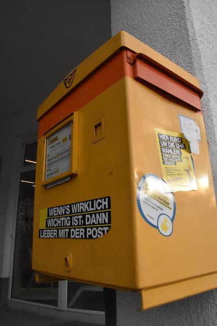 Wie funktioniert bei Ihnen die Postzustellung.