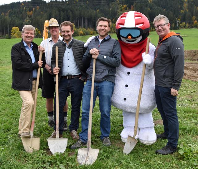 Der neue Oberndorfer Tauwiesenlift wurde im Herbst gebaut (im Bild der Spatenstich).