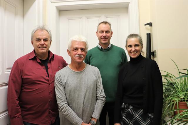 Das ZOR-Kernteam Siegfried Peichler, Hans Sattler, Klaus Seelos und Ursula Wilding laden zum Stammtisch in die Stiftstaverne Rein.