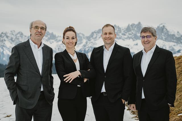 Veränderungen: Manfred Krimbacher, Petra Schmidberger, Thomas Hechenberger, Franz Stöckl (v. li.). | Foto: Sparkasse/K. Beihammer 