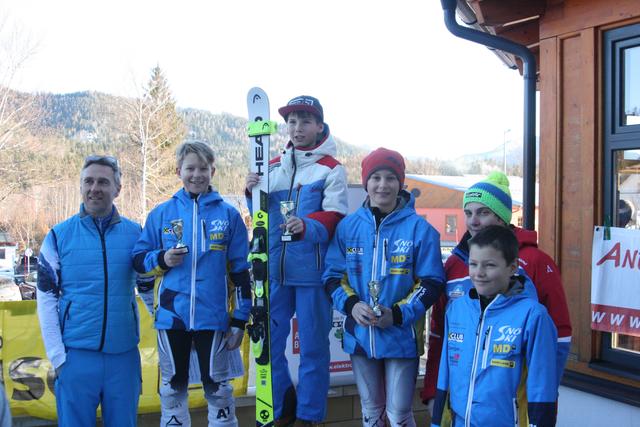 Peter Haginger Schischule Tulln/ Skiverein Schi Tullnerfeld freut sich mit Christian Wonder